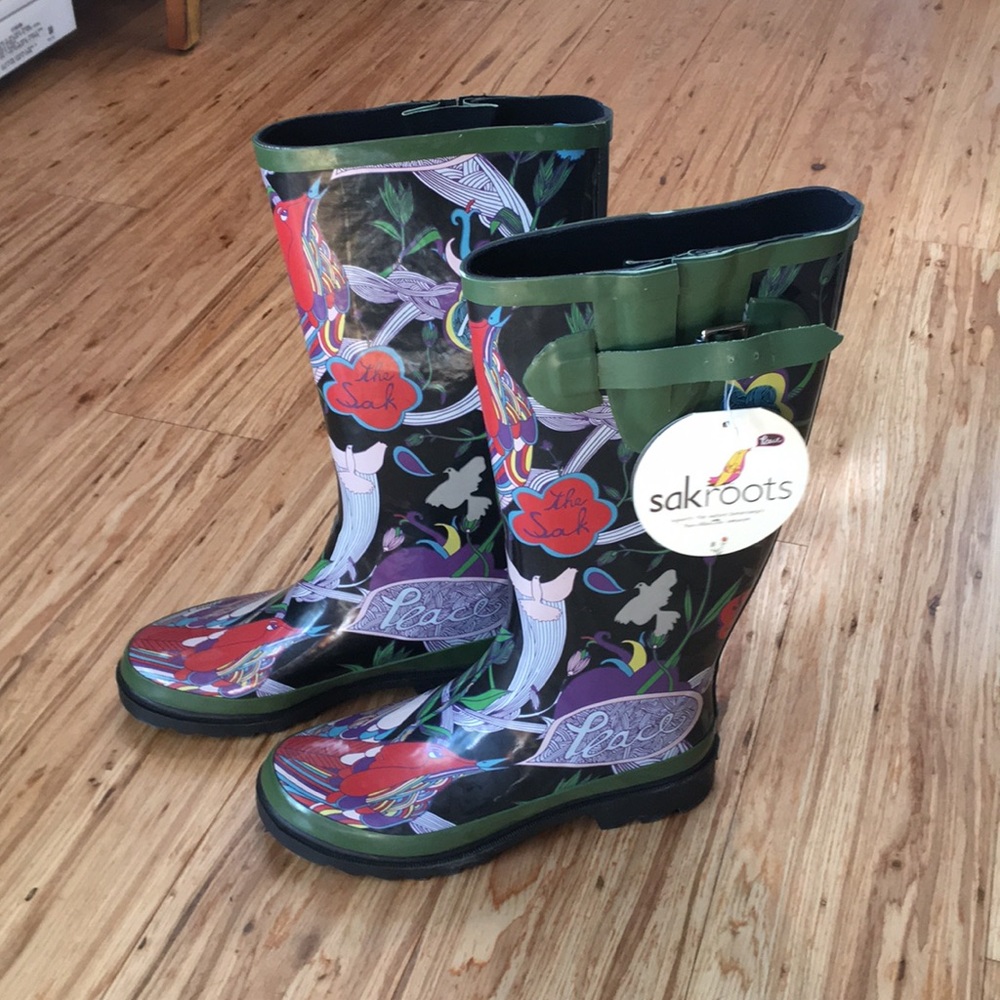 COPY - BRAND NEW Sakroots Rain Boots